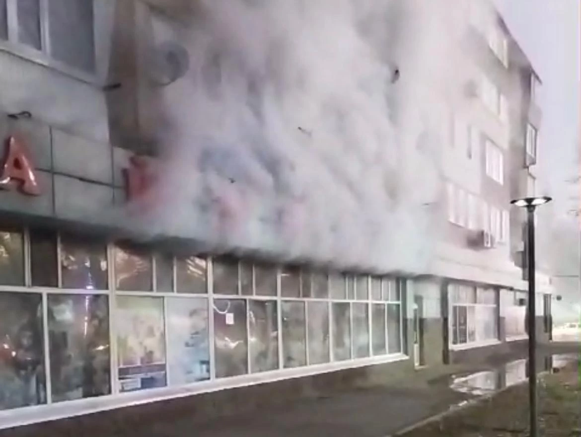 В Уральске в магазине «Жайык» произошёл пожар